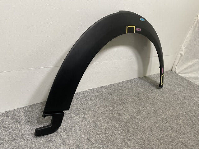 新品!ミニ F55/F56/F57 純正 右 フロント フェンダーアーチモール/オーバーフェンダー 5177 7 300 820 素地 MINI(142355)