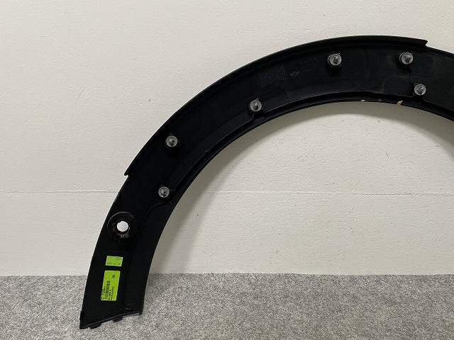 新品!ミニ F55/F56/F57 純正 右 フロント フェンダーアーチモール/オーバーフェンダー 5177 7 300 820 素地 MINI(142355)