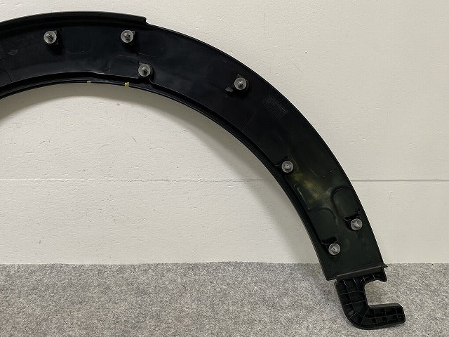 新品!ミニ F55/F56/F57 純正 右 フロント フェンダーアーチモール/オーバーフェンダー 5177 7 300 820 素地 MINI(142355)