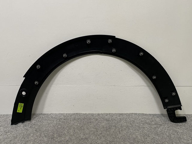新品!ミニ F55/F56/F57 純正 右 フロント フェンダーアーチモール/オーバーフェンダー 5177 7 300 820 素地 MINI(142356)