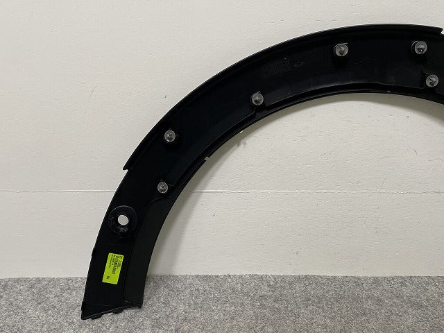 新品!ミニ F55/F56/F57 純正 右 フロント フェンダーアーチモール/オーバーフェンダー 5177 7 300 820 素地 MINI(142360)