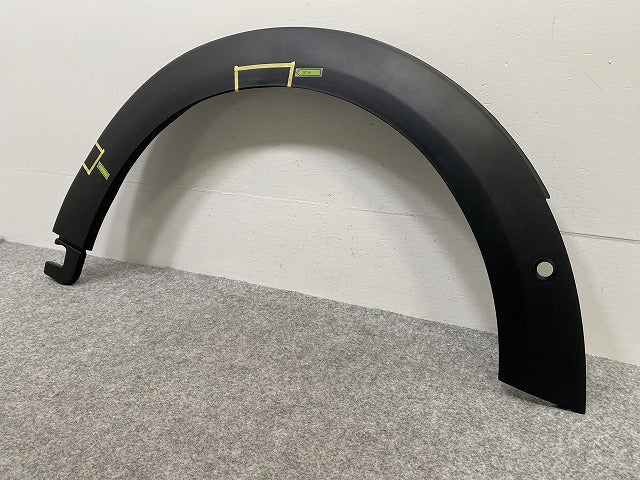 新品!ミニ F55/F56/F57 純正 右 フロント フェンダーアーチモール/オーバーフェンダー 5177 7 300 820 素地 MINI(142364)