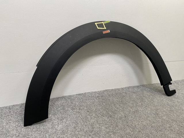 新品!ミニ F55/F56/F57 純正 左 フロント フェンダーアーチモール/オーバーフェンダー 5177 7 300 819 51777300819 素地 MINI(142377)