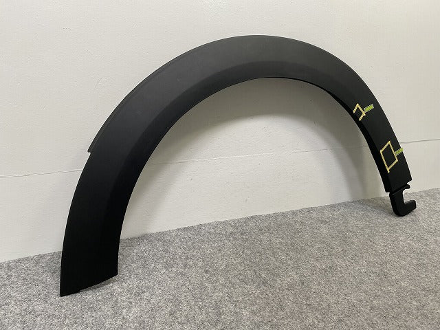 新品!ミニ F55/F56/F57 純正 左 フロント フェンダーアーチモール/オーバーフェンダー 5177 7 300 819 51777300819 素地 MINI(142380)