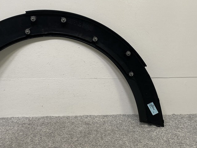 新品!ミニ F55/F56/F57 純正 左 フロント フェンダーアーチモール/オーバーフェンダー 5177 7 300 819 51777300819 素地 MINI(142380)