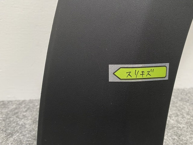 新品!ミニ F55/F56/F57 純正 左 フロント フェンダーアーチモール/オーバーフェンダー 5177 7 300 819 51777300819 素地 MINI(142381)