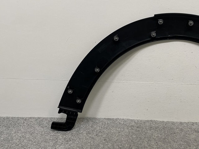 新品!ミニ F55/F56/F57 純正 左 フロント フェンダーアーチモール/オーバーフェンダー 5177 7 300 819 51777300819 素地 MINI(142385)