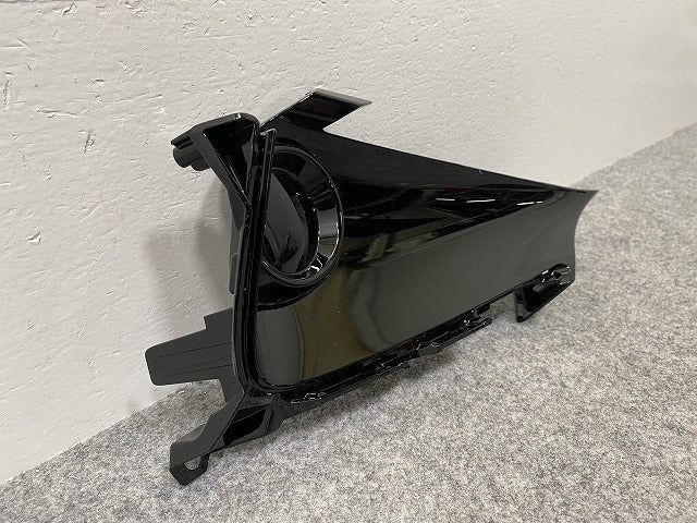 新車取り外し!カローラ スポーツ 210/NRE210H/NRE214H/ZWE211H 純正 右 フロント フォグカバー/フォグランプカバー 81481-12370(142395)