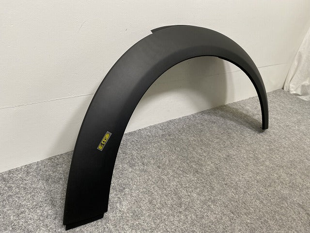 新品!ミニ R55/R56/R57/R58/R59 純正 右 フロント フェンダーアーチモール/オーバーフェンダー 146149-10 /734942-2 51777349422 (142425)