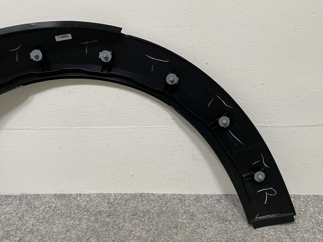新品!ミニ R55/R56/R57/R58/R59 純正 右 フロント フェンダーアーチモール/オーバーフェンダー 146149-10 /734942-2 51777349422 (142425)