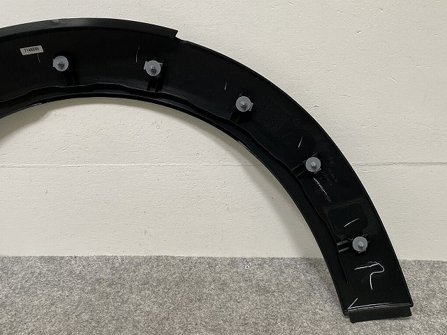 新品!ミニ R55/R56/R57/R58/R59 純正 右 フロント フェンダーアーチモール/オーバーフェンダー 146149-10 /734942-2 51777349422(142426)
