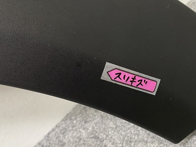新品!ミニ R55/R56/R57/R58/R59 純正 右 フロント フェンダーアーチモール/オーバーフェンダー 146149-10 /734942-2 51777349422 (142427)
