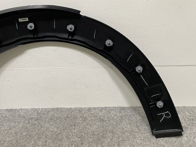 新品!ミニ R55/R56/R57/R58/R59 純正 右 フロント フェンダーアーチモール/オーバーフェンダー 146149-10 /734942-2 51777349422 (142427)