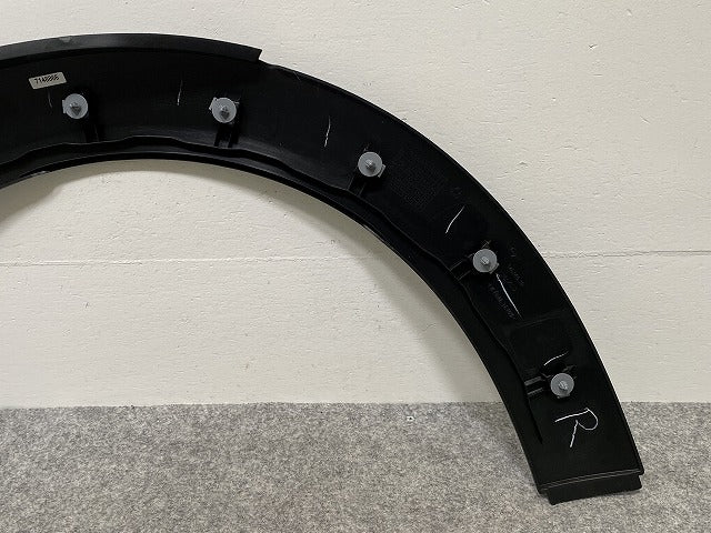 新品!ミニ R55/R56/R57/R58/R59 純正 右 フロント フェンダーアーチモール/オーバーフェンダー 146149-10 /734942-2 51777349422 (142429)