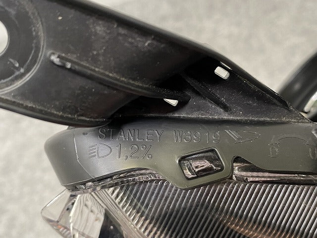 タンク/トール M900A/M910A/M900S/M910S 純正 右 ヘッドライト/ランプ ハロゲン レベライザー 刻印IJ STANLEY W3919 トヨタ(142433)