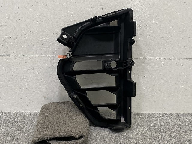 新品!キャラバン NV350 標準 E26 純正 後期 フロント フォグカバー/フォグランプカバー 62256 5YJ0B 62256-5YJ0B 素地 日産(142436)