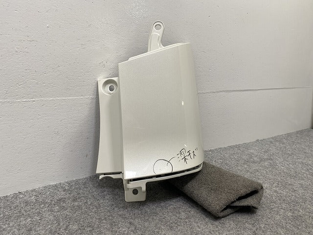 セレナ ハイウェイスター/S/X/G/XV/C27/GFC27/GFNC27/GC27/GNC27 純正 後期 右 リア コーナーパネル/コーナーカバー 85230 5TT1H (142437)