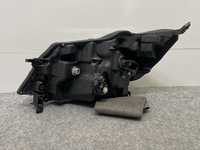 デイズ ルークス ハイウェイスター/B21A 純正 後期 右 ヘッドライト/ランプ LED レベライザー KOITO 100-67111 日産(142462)