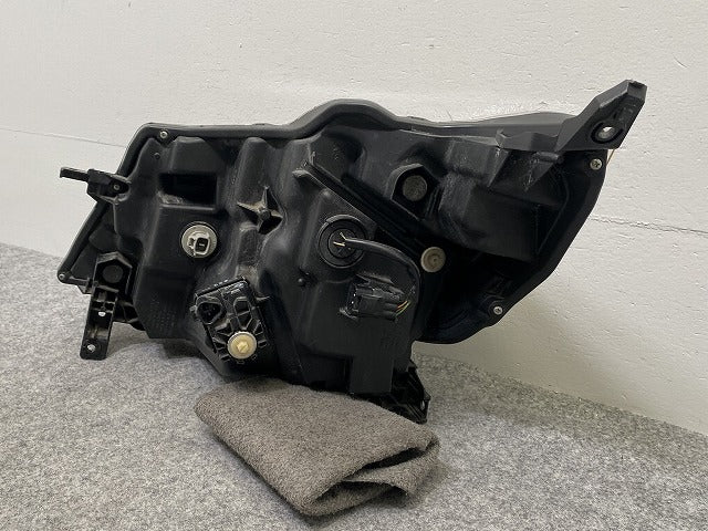 デイズ ルークス ハイウェイスター/B21A 純正 後期 右 ヘッドライト/ランプ LED レベライザー KOITO 100-67111 日産(142462)