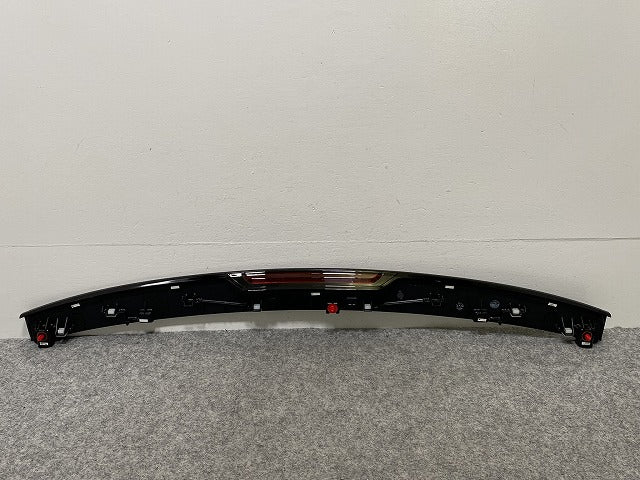 プリウス 60系/ZVW60/ZVW65/MXWH60/MXWH65/MXWH61 純正 リア LEDスポイラー KOITO koito 47-138 ブラック ソリッド トヨタ(142467)