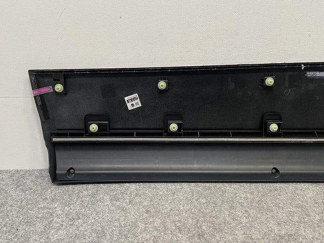 セレナ/ハイウェイスター C27/GFC27/GFNC27 e-POWER/HFC27 純正 右 フロント ドア サイドパネル 80870 5TA0B ダイヤモンドブラック(142472)