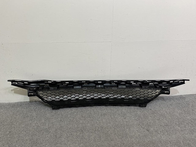 新品!Cクラス W205/2019-2021 純正 後期 フロント グリル/ラジエーターグリル A2058856204 A 2058856204 素地 メルセデスベンツ(142478)