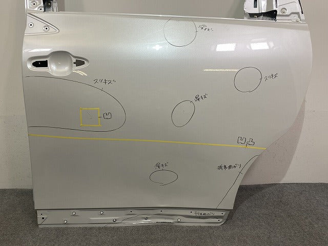 アルファード/ヴェルファイア 40系/AGH40/AGH45 TAHA40W/TAHA45W ハイブリッド/AAHH40W/AAHH45W 左 リア スライド ドア ホワイト (142514)
