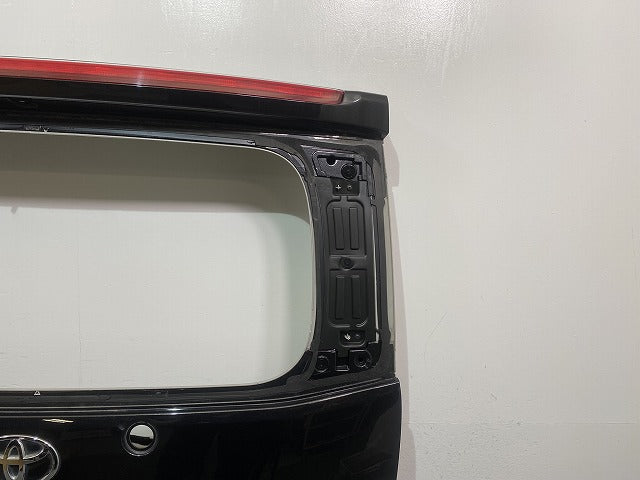 ルーミー M900A/M910A 純正 リアゲート/バックドア/リアハッチ 内張り付 67500-B1050 ブラックマイカメタリック X07 トヨタ(142541)
