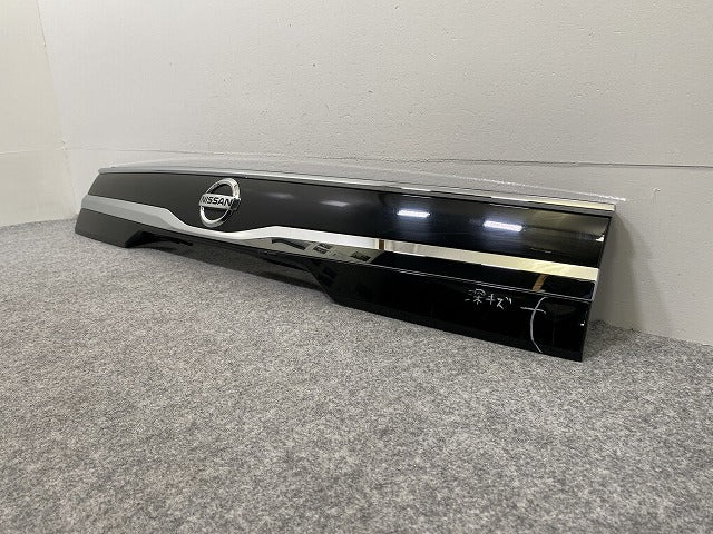 ルークス ハイウェイスター B44A/B45A/B47A/B48A 純正 リア ガーニッシュフィニッシャー 90810 7NG5A ブラック ソリッド 日産(142575)