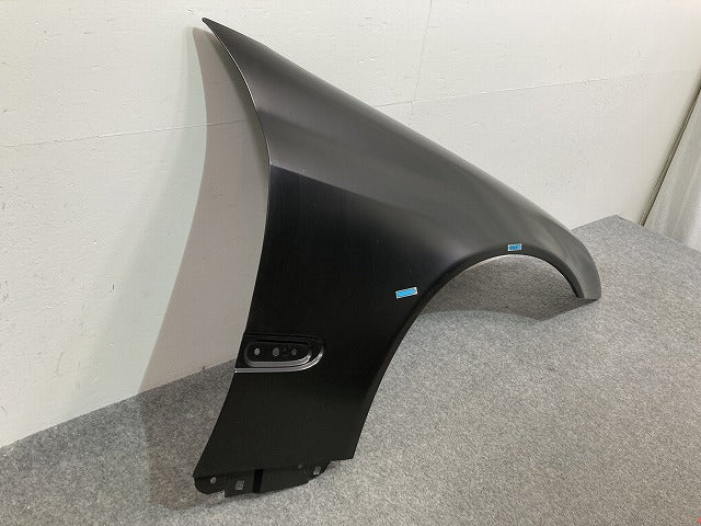 新品!Cクラス/スポーツクーペ W203 純正 右 フロント フェンダー 未塗装 メルセデスベンツ(142592)