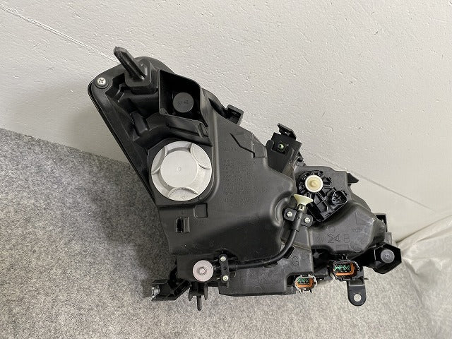 フーガ Y51/KNY51/KY51/HY51 純正 後期 左 ヘッドライト/ランプ LED レベライザー 刻印W KOITO 100-23645 26060-4AM1B 日産(142608)