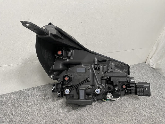 フォレスター SK5/SKE 純正 左 ヘッドライト/ランプ LED KOITO 100-60465 スバル(142638)