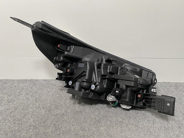 フォレスター SK5/SKE 純正 左 ヘッドライト/ランプ LED KOITO 100-60465 スバル(142638)