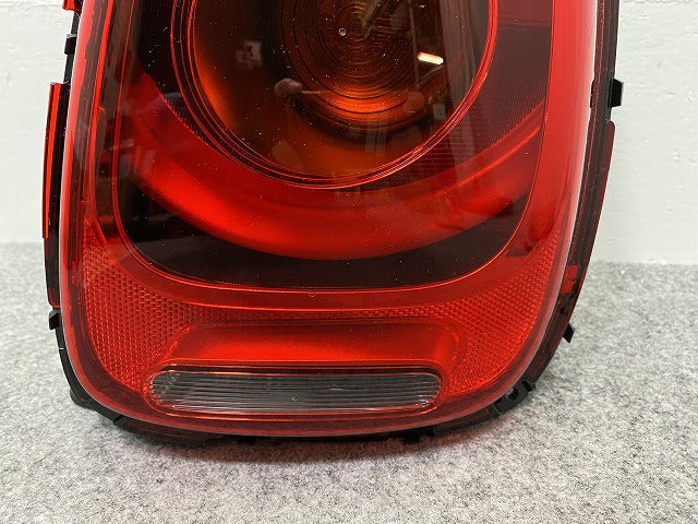 新品!ミニ F55/F56 純正 前期 右 テールランプ/ライト/レンズ LED 03.526.00 63217297414 MINI(142654)