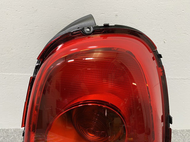 新品!ミニ F55/F56/F57 純正 前期 右 テールランプ/ライト/レンズ LED 03.526.60 63217297434 MINI(142657)
