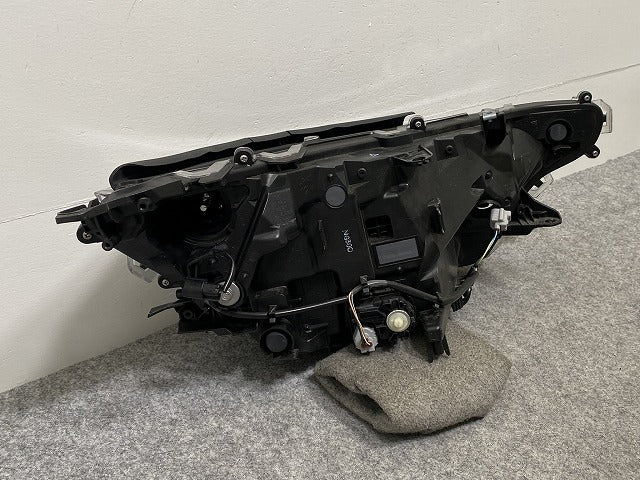 RAV4 ラブ4 MXAA52/MXAA54/AXAH52/AXAH54 純正 左 ヘッドライト/ランプ LED レベライザー 刻印A STANLEY 42-87 81185-42832 トヨタ(142703)