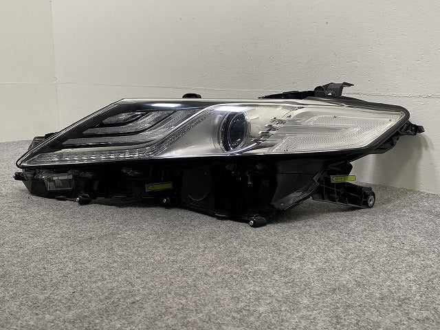 カムリ G/X ハイブリッド 70系/AXVH70/AXVH75 純正 後期 左 ヘッドライト/ランプ LED 刻印M KOITO 33-277 トヨタ(142723)