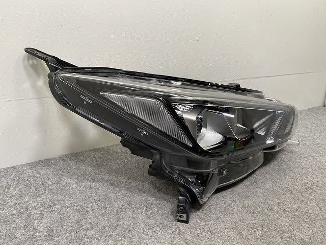 リーフ/LEAF ZE1 純正 右 ヘッドライト/ランプ LED レベライザー 刻印P ICHIKOH 1954/26010 5SK5A 26025-5SK5B 日産(142724)