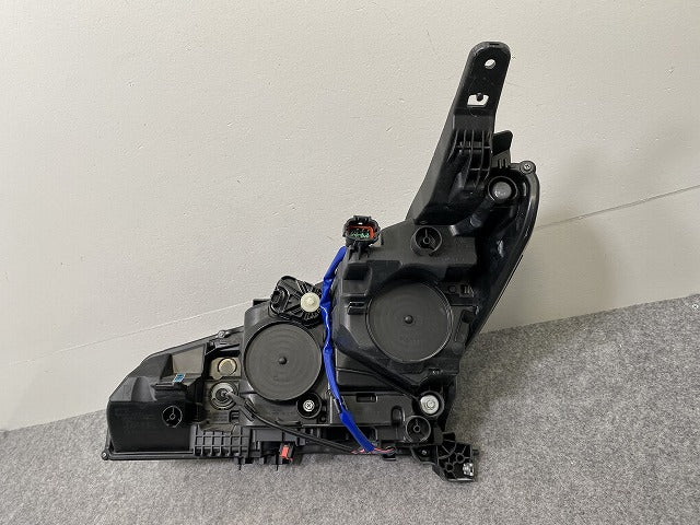 リーフ/LEAF ZE1 純正 右 ヘッドライト/ランプ LED レベライザー 刻印P ICHIKOH 1954/26010 5SK5A 26025-5SK5B 日産(142724)