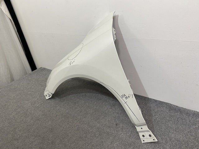 ハリアー 80系/MXUA80/85 ハイブリッド/AXUH80/AXUH85 PHEV/AXUP85 純正 フロント フェンダー ホワイトパールクリスタルシャイン(142757)