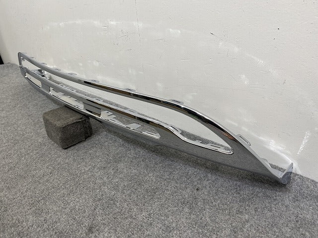新品!GLAクラス H247 フロント バンパー グリルロア グリル A 247 880 59 01 A 247880590165 メッキ メルセデスベンツ(142769)