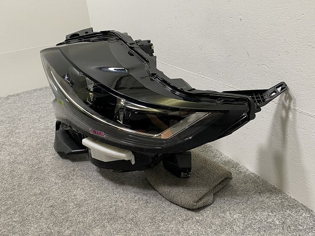 サクラ/SAKURA B6AW 純正 左 ヘッドライト/ランプ LED レベライザー 刻印X KOITO 100-2378J 26062-7PB0A ブラック ソリッド 日産(142775)