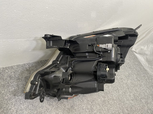 スペーシア カスタム MK32S/MK42S 右 ヘッドライト/ランプ キセノン HID AFS無 レベライザー 刻印N6 ICHIKOH 1872 スズキ(142784)