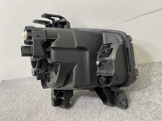 アルト/キャロル HA36S/HA36V/HB36S 純正 右 ヘッドライト/ランプ ハロゲン レベライザー 刻印MG STANLEY W2380 スズキ(142804)