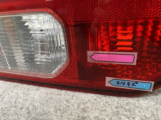 新車取り外し!ジムニー/ジムニーシエラ JB64W/JB74W 純正 右 テールランプ/ライト/レンズ ハロゲン KOITO 220-5938C スズキ(142806)