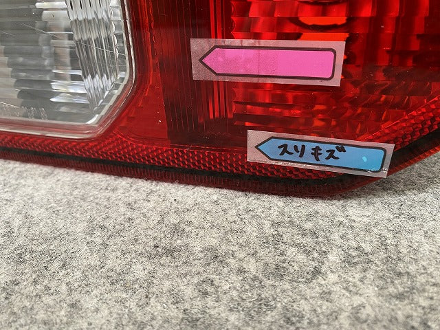 新車取り外し!ジムニー/ジムニーシエラ JB64W/JB74W 純正 右 テールランプ/ライト/レンズ ハロゲン KOITO 220-5938C スズキ(142806)