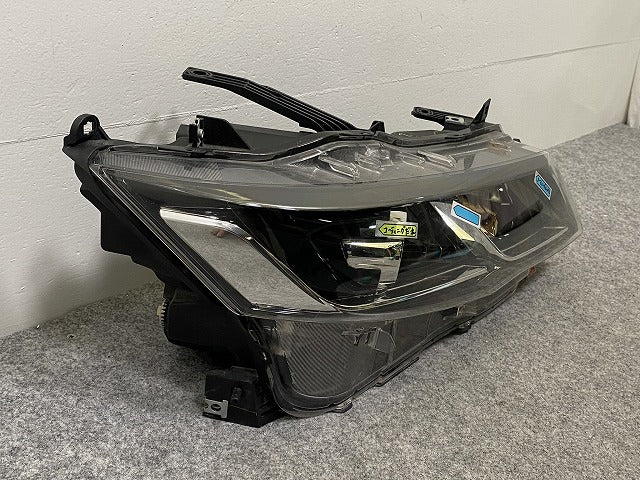 セレナ/ハイウェイスター C27/GFC27/GFNC27 e-POWER/HFC27 純正 前期 右 ヘッドライト/ランプ LED 刻印Z/100-23721 26025-5TF5A(142817)
