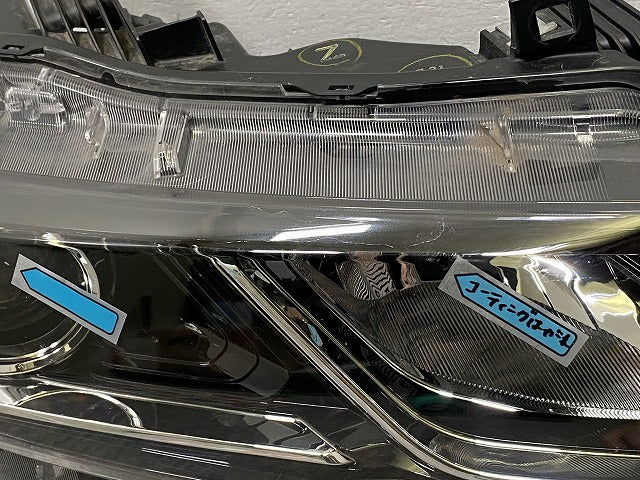 セレナ/ハイウェイスター C27/GFC27/GFNC27 e-POWER/HFC27 純正 前期 右 ヘッドライト/ランプ LED 刻印Z/100-23721 26025-5TF5A(142817)