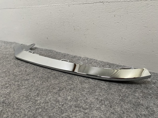 新品!Eクラス W212 純正 右 フロント バンパー ロアモール A212 885 28 74 A 2128852874 メッキ メルセデスベンツ(142844)