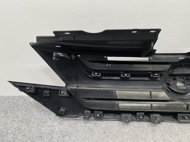 セレナ S/X/G/XV C27/GC27/GNC27 純正 前期 フロント グリル/ラジエーターグリル 62310 5TA0A/62310 5TA0B ブラック ソリッド 日産(142868)